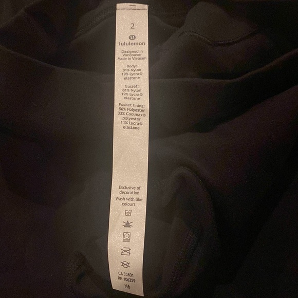 Lululemon shorts warn a few times - Picture 4 of 4